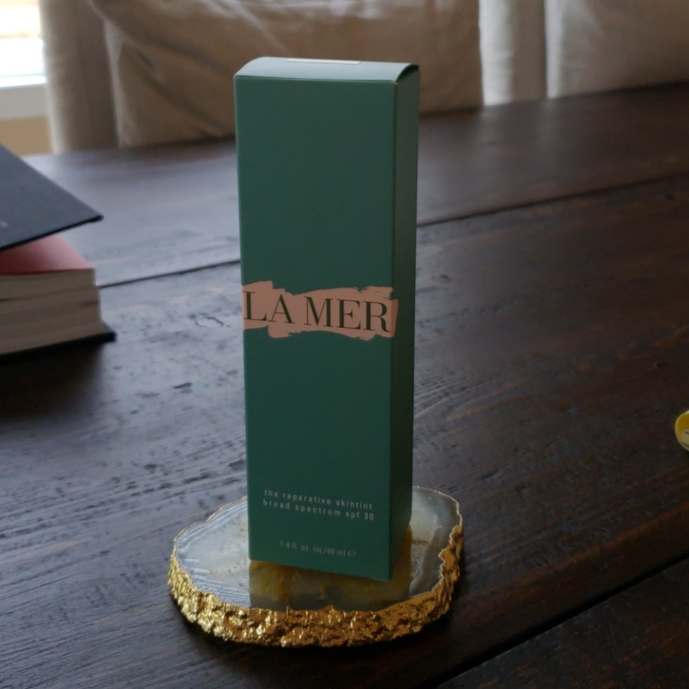 La Mer Reparative Skintint SPF 30, in Light 02